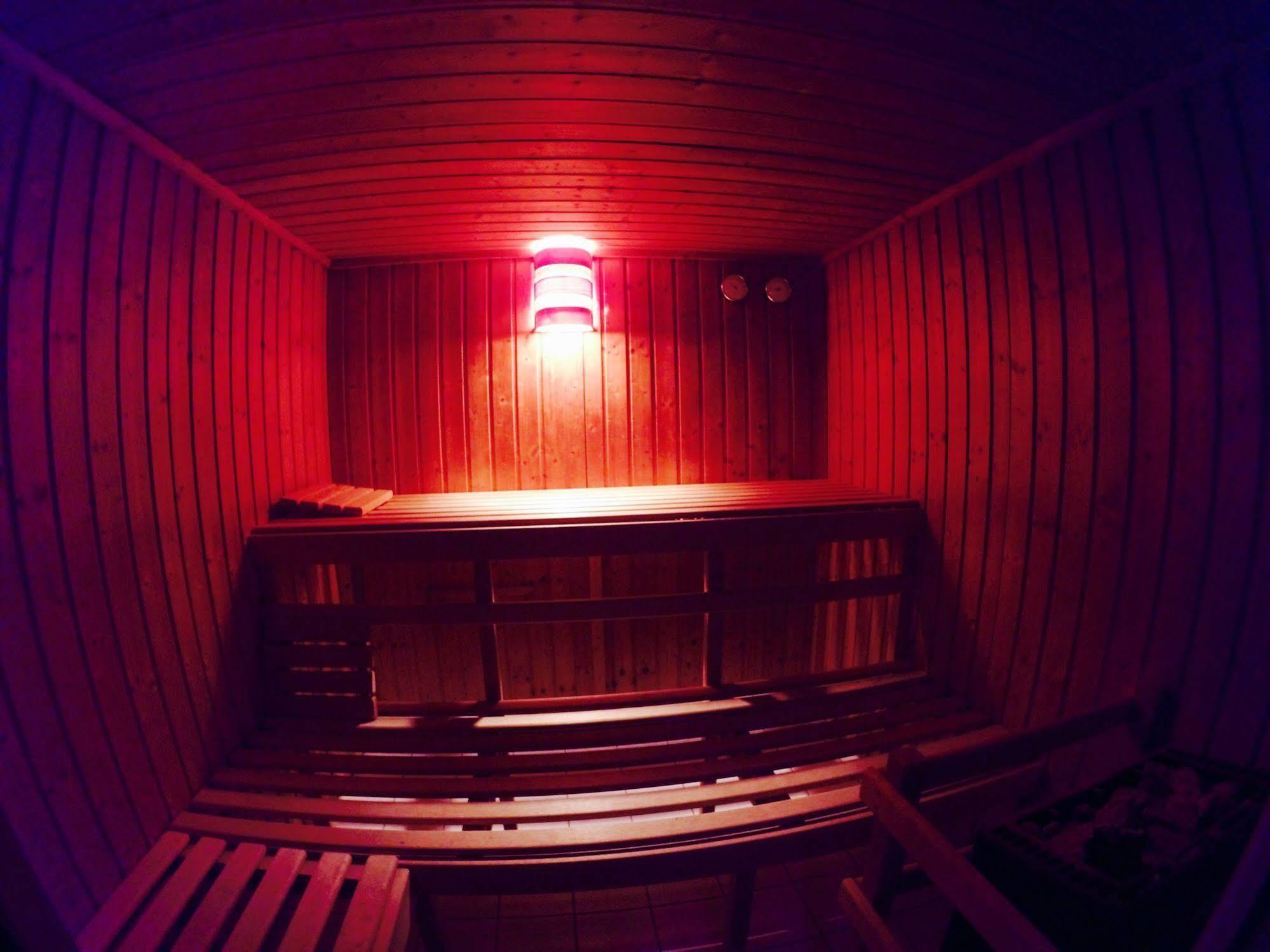 Hotel An Den Bleichen シュトラールズント エクステリア 写真