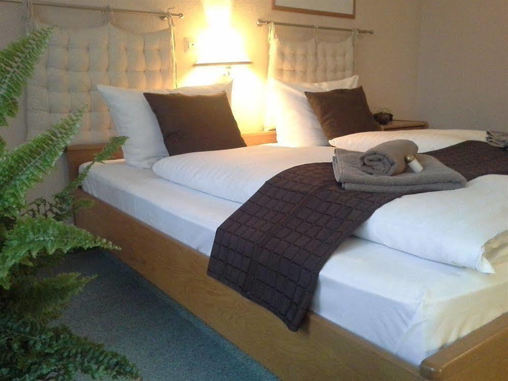 Hotel An Den Bleichen シュトラールズント エクステリア 写真