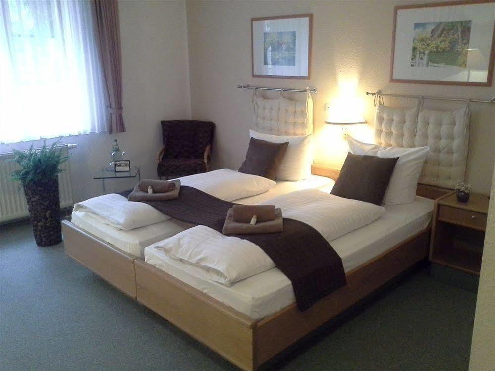 Hotel An Den Bleichen シュトラールズント エクステリア 写真