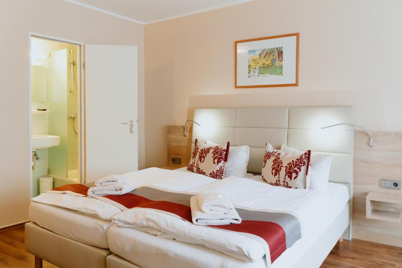 Hotel An Den Bleichen シュトラールズント エクステリア 写真