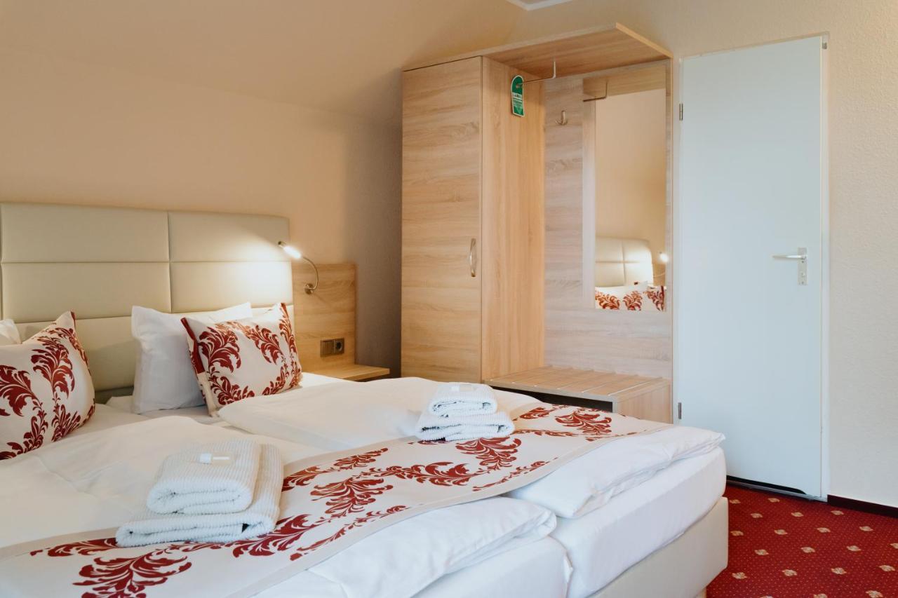 Hotel An Den Bleichen シュトラールズント エクステリア 写真